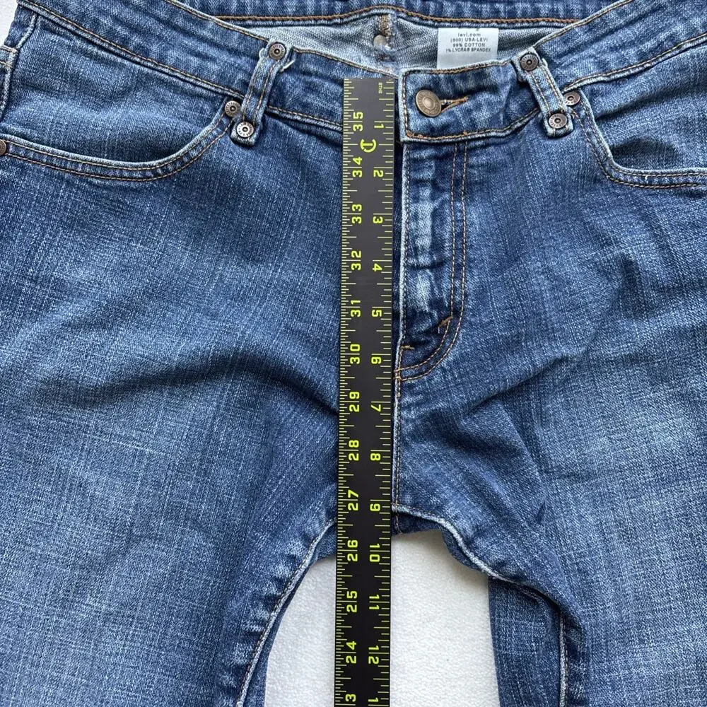 Levis Women Jeans Size 12 537 Low Flare Blue Medium‎ Wash Denim (approx 32x28)